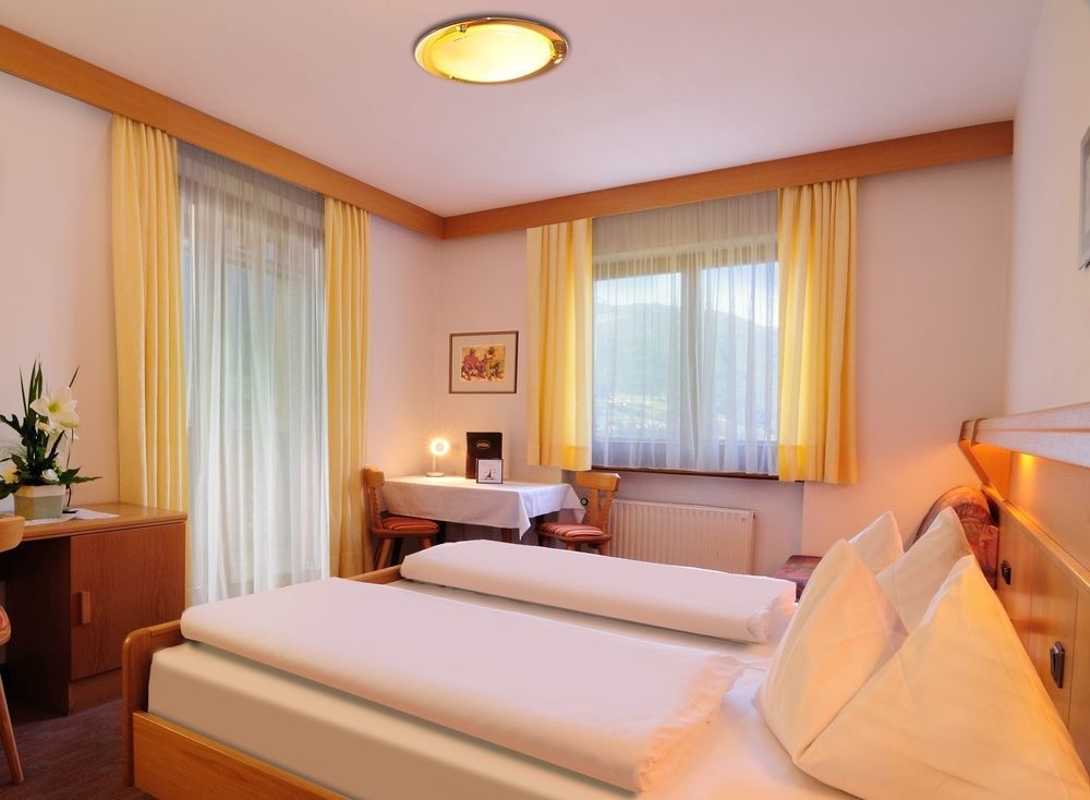 Hotel Fischer Bressanone Exterior photo