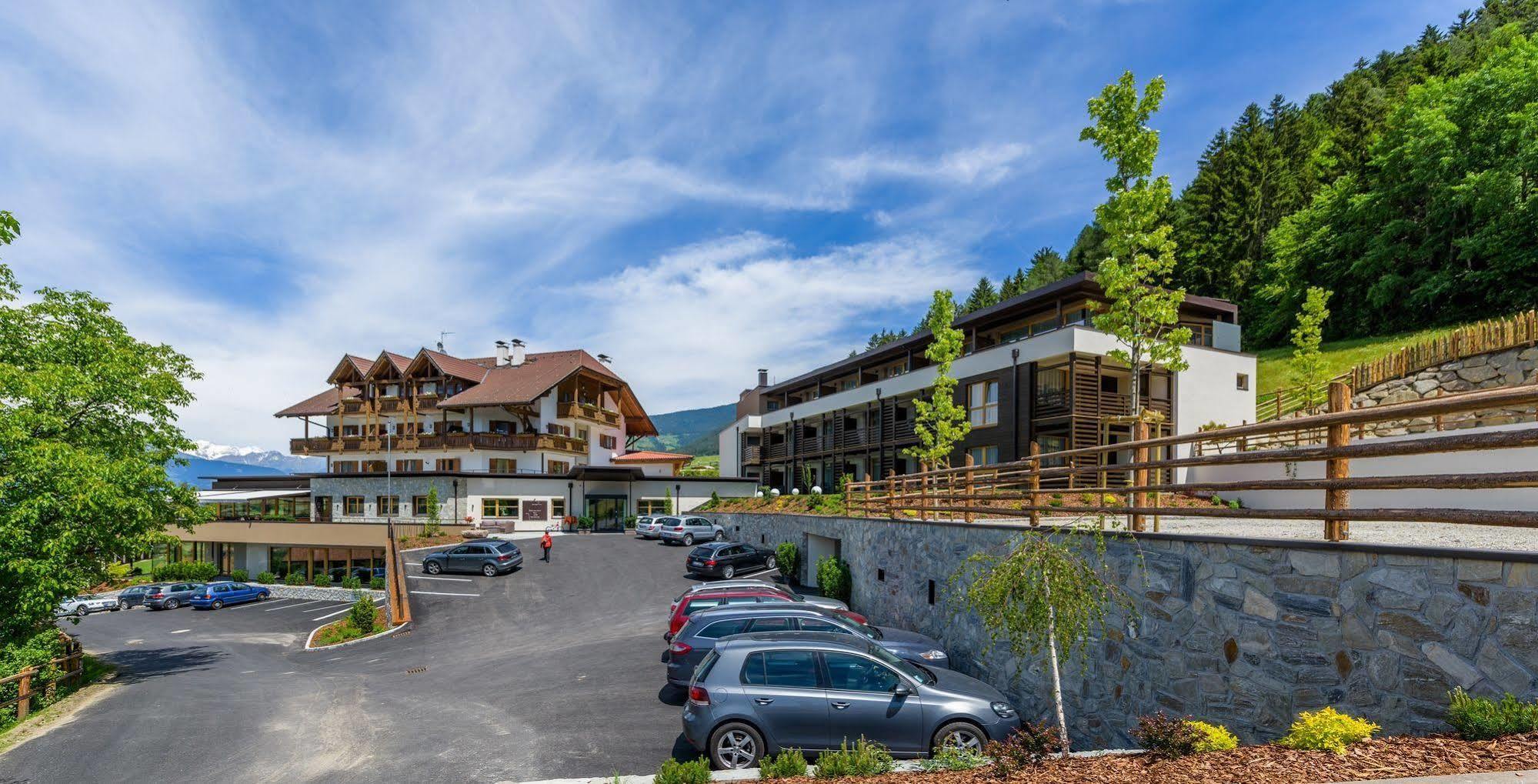 Hotel Fischer Bressanone Exterior photo